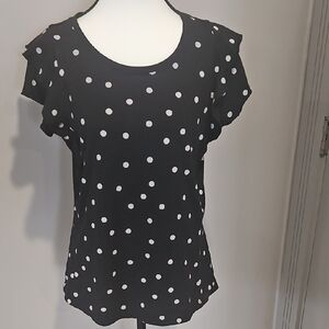 Maurices Black and White Polka Dot Short Sleeve Top